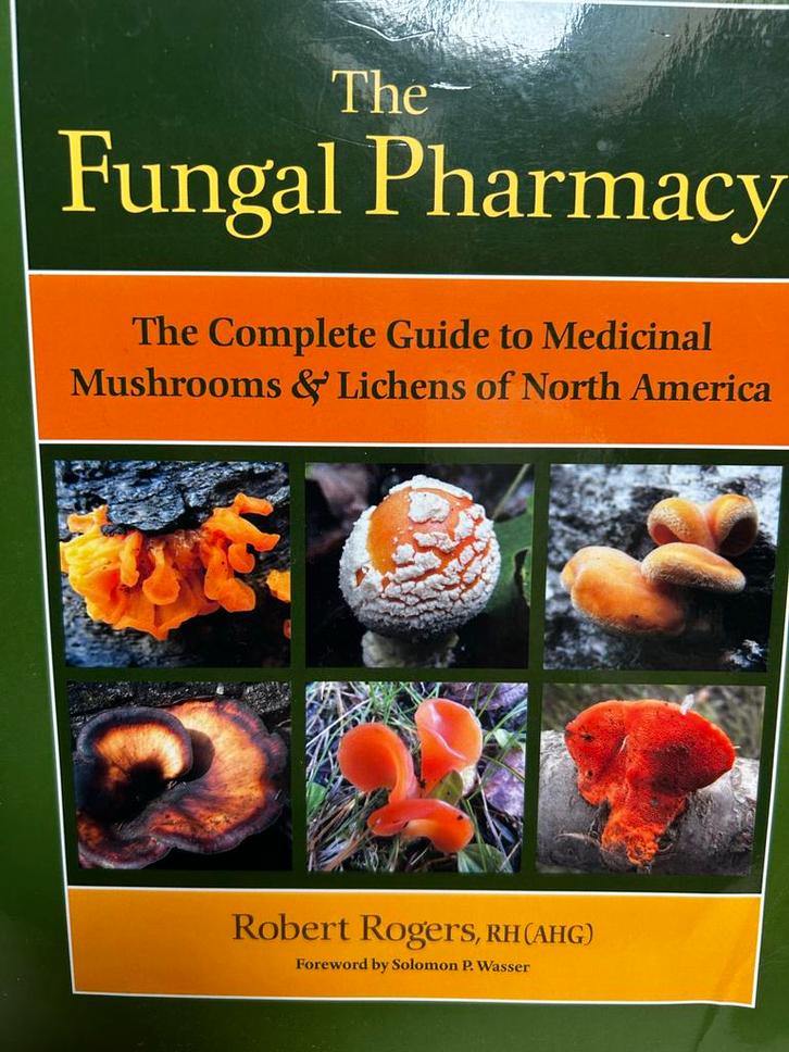 The Fungal Pharmacy - Geneeskrachtige Paddenstoelen, Boeken, Gezondheid, Dieet en Voeding, Zo goed als nieuw, Kruiden en Alternatief