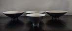 Japanse / Chinese schalen op voet 3 grote en één kleine
Kom, Huis en Inrichting, Keuken | Servies, Ophalen of Verzenden, Nieuw