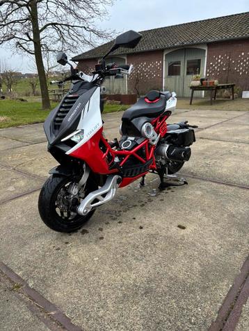 Italjet Dragster 125CC A1 2024 4-5K km beschikbaar voor biedingen