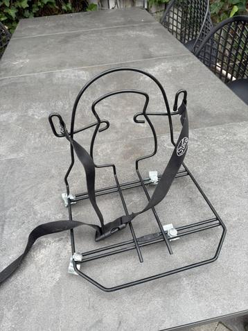 Schooltas drager beschikbaar voor biedingen