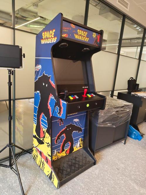 Arcade Machine with 9000 games, Spelcomputers en Games, Spelcomputers | Overige, Zo goed als nieuw, Ophalen