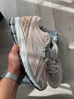 New Balance 1906R – Beige/Taupe – Nieuw (doos beschadigd), B, New Balance, Bruin, Nieuw