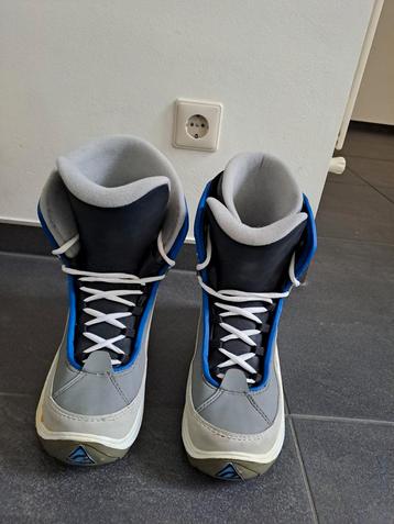Snowboard schoenen MP 28.5 beschikbaar voor biedingen