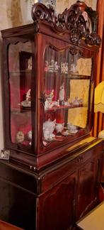 Antieke vitrinekast met gebogen glas, Ophalen