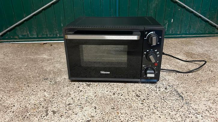 Camping Oven Tristar 800 Watt, Caravans en Kamperen, Kampeeraccessoires, Zo goed als nieuw, Ophalen