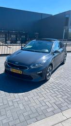 Kia Ceed 1.4 T-gdi 140pk 2018 Grijs vol opties, Auto's, Kia, Voorwielaandrijving, 1353 cc, 4 cilinders, Origineel Nederlands