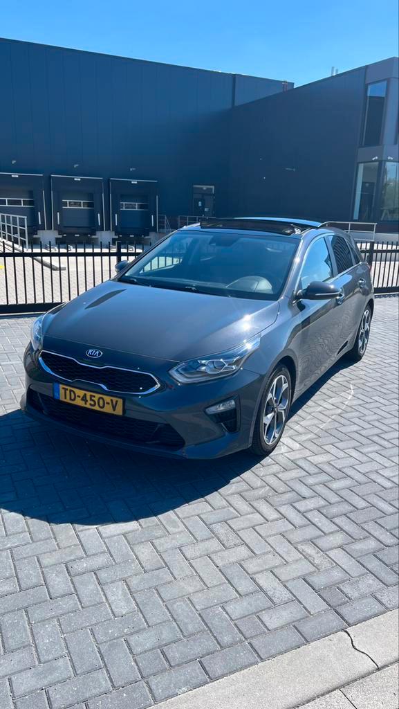 Kia Ceed 1.4 T-gdi 140pk 2018 Grijs vol opties, Auto's, Kia, Particulier, (Pro) Cee d, Benzine, Hatchback, Handgeschakeld, Origineel Nederlands
