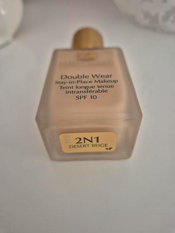 Estee Lauder  2N1 dessert beige foundation  beschikbaar voor biedingen