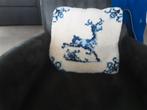 Kussen in delfsblauwstijl met afbeelding hert, Huis en Inrichting, Ophalen of Verzenden, Zo goed als nieuw, Vierkant