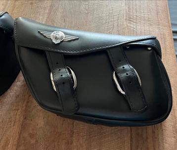 Originele lederen tassen Harley Davidson beschikbaar voor biedingen