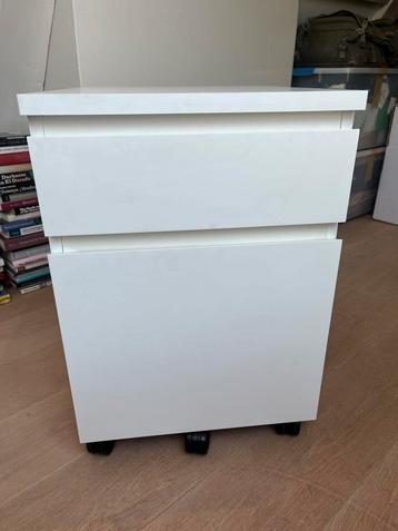IKEA drawer unit on wheels in white beschikbaar voor biedingen