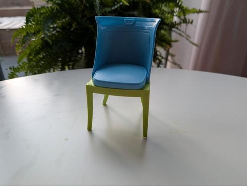 Vintage Barbie chair blue and green, Kinderen en Baby's, Speelgoed | Poppen, Zo goed als nieuw, Barbie, Ophalen of Verzenden