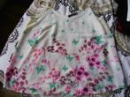 Creme top met bloemen en vinders,spaghettibandjes,mt.40., Maat 38/40 (M), Beige, Ophalen of Verzenden, Zonder mouw