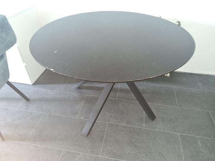 Ronde eettafel zwart – metalen poten, Huis en Inrichting, Tafels | Eettafels, Gebruikt, 100 tot 150 cm, 100 tot 150 cm, Vier personen