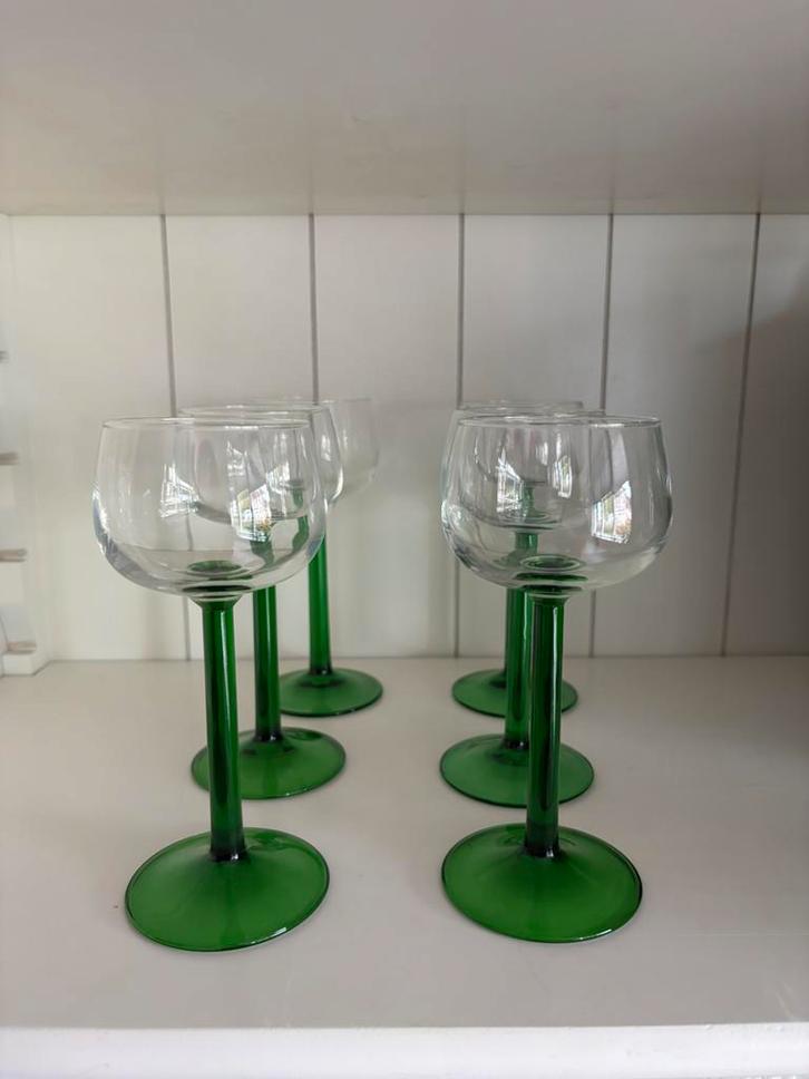 France wijnglazen Groene steel wijnglazen Vintage Wijnglazen, Verzamelen, Glas en Borrelglaasjes, Zo goed als nieuw, Overige typen