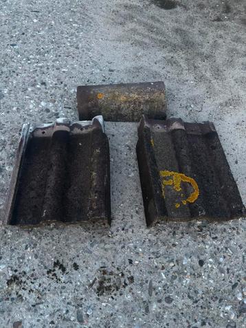 Dakpannen gebruikt, beschikbaar voor biedingen