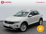 Volkswagen T-Roc 1.5 TSI 150PK Life Business DSG Automaat St, Auto's, Volkswagen, 65 €/maand, 4 cilinders, 150 pk, Origineel Nederlands