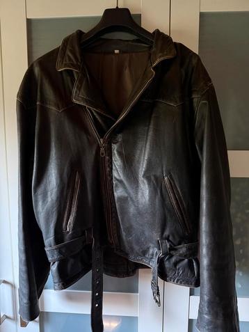 Zwarte stoere vintage leten jas. XL beschikbaar voor biedingen