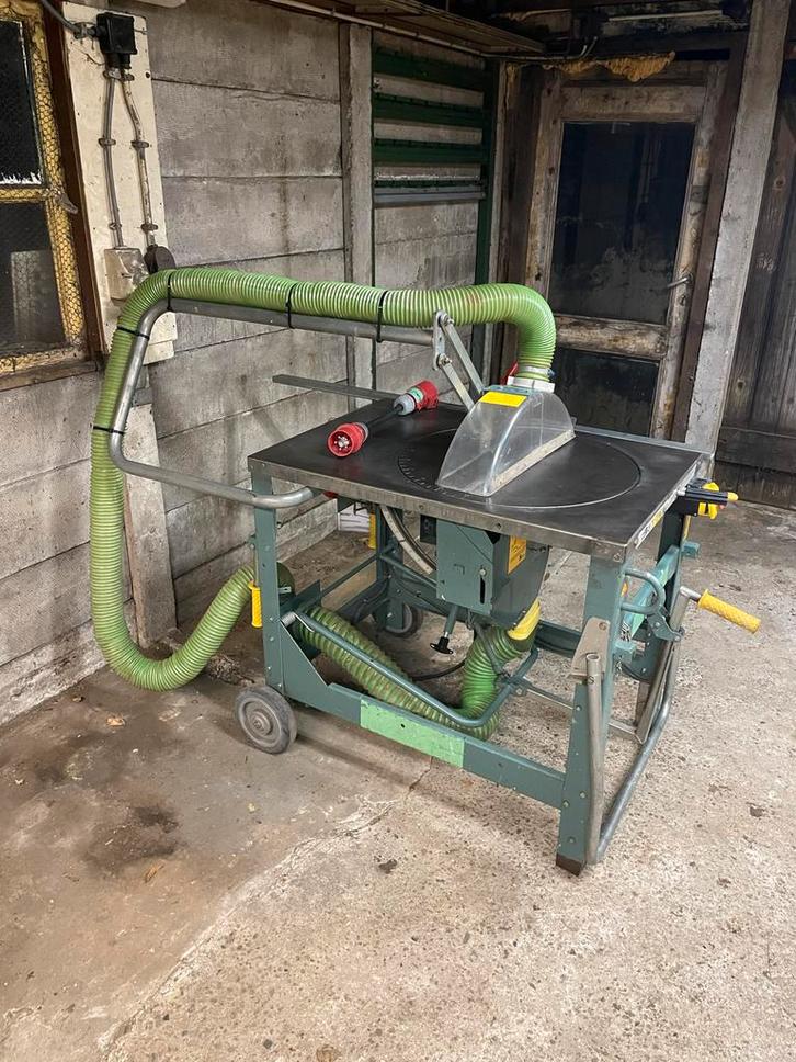 Nette gjerde 1603 Bouwzaag met afzuiging, Doe-het-zelf en Verbouw, Gereedschap | Zaagmachines, Gebruikt, Cirkelzaag, 1200 watt of meer