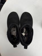 UGG Boots 'Classic Ultra Mini 41, UGG, Zwart, Ophalen of Verzenden, Zo goed als nieuw