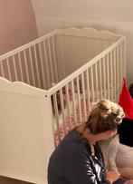 Ledikant wit met spijlen, Kinderen en Baby's, Kinderkamer | Complete kinderkamers, Ophalen, Zo goed als nieuw, Jongetje of Meisje