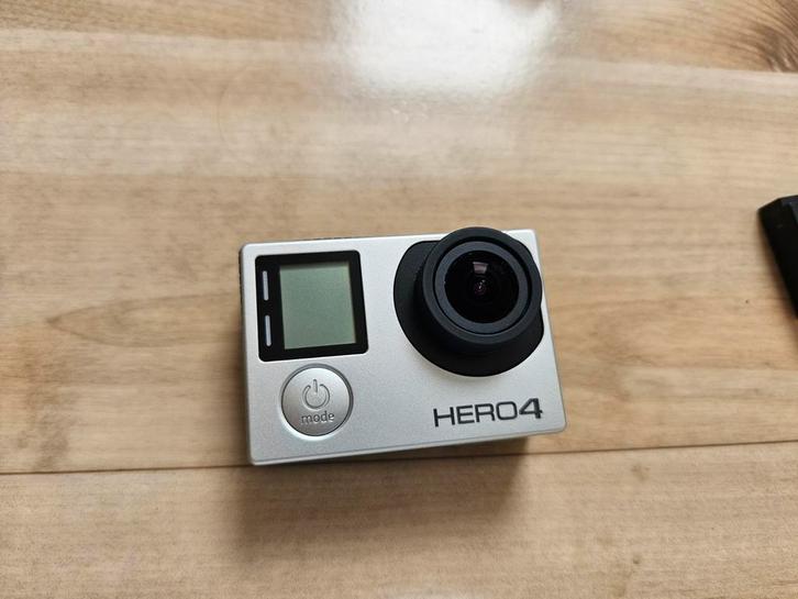GoPro Hero 4 Silver met ingebouwd scherm + veel accessoires!, Audio, Tv en Foto, Actiecamera's, Gebruikt, GoPro, Ophalen of Verzenden