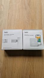 Tado V3+ Starterkit met thermostaat wit en 2 radiatorknoppen, Ophalen of Verzenden, Slimme thermostaat, Zo goed als nieuw