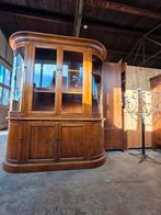 Prachtige ronde eiken buffetkast / vitrinekast / winkelkast, Ophalen