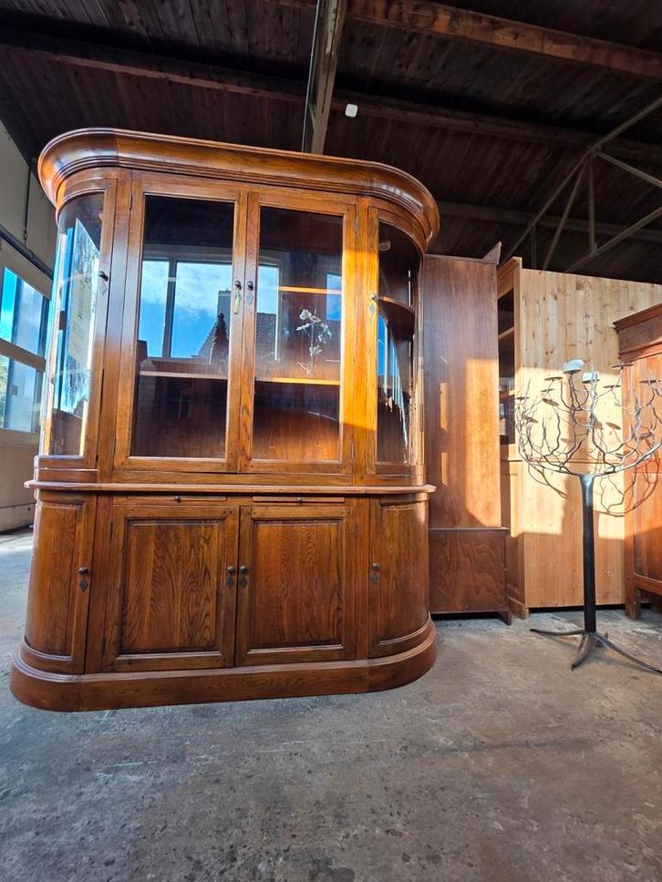 Prachtige ronde eiken buffetkast / vitrinekast / winkelkast, Antiek en Kunst, Antiek | Kantoor en Zakelijk, Ophalen