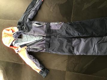Skipak meisje 10-12 jr beschikbaar voor biedingen