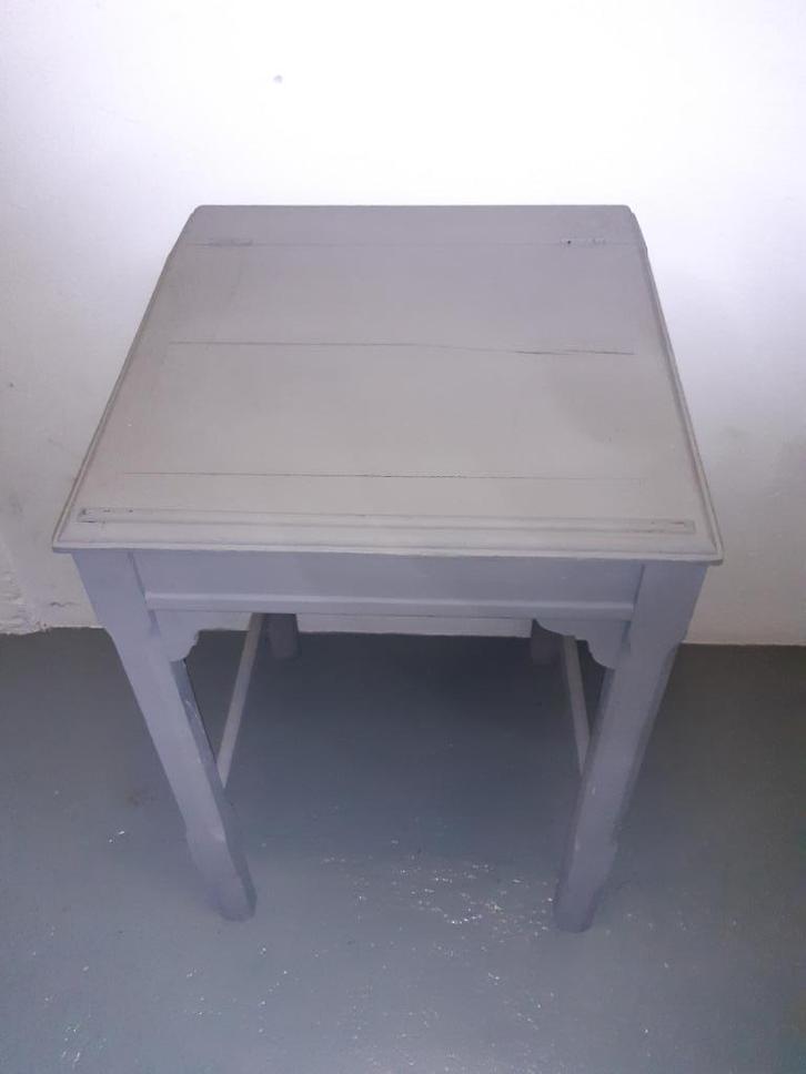 Schrijftafeltje grijs brocante landelijk bureau met klep, Huis en Inrichting, Bureaus, Gebruikt, Stabureau, Ophalen