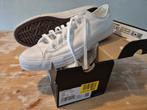 Converse Chuck Taylor All Stars mt 43 - Nieuw!, Ophalen of Verzenden, Zo goed als nieuw, Wit, Sneakers of Gympen