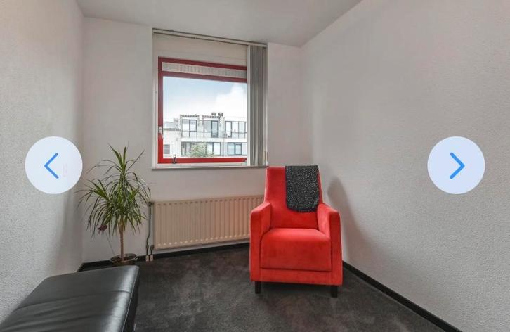 Comfortabele rode fauteuil, Huis en Inrichting, Fauteuils, Zo goed als nieuw, Stof, 50 tot 75 cm, Minder dan 75 cm, Ophalen