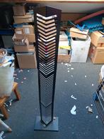 Stijlvolle CD Toren, Huis en Inrichting, Woonaccessoires | Cd- en Dvd-rekken, Nieuw, Ophalen of Verzenden, Metaal, 25 tot 75 discs