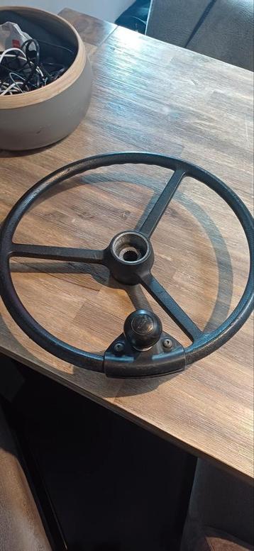 tractor stuur  beschikbaar voor biedingen