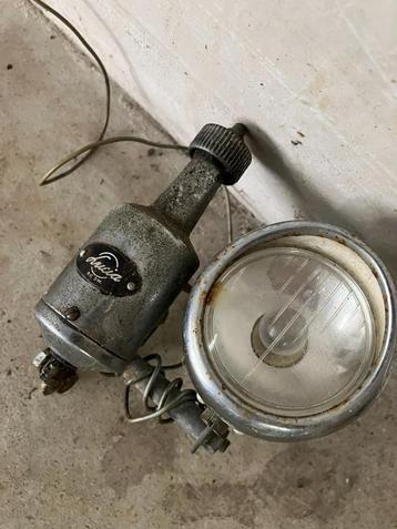 Lucia koplamp met dynamo van rond 1960. beschikbaar voor biedingen