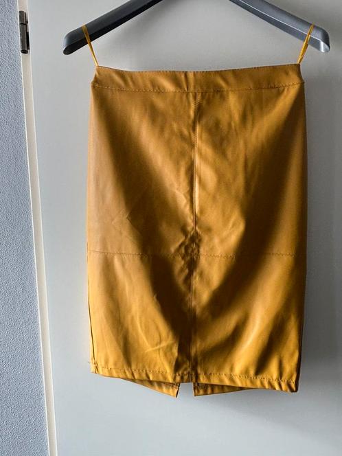 Nieuwe rok maat 42, Kleding | Dames, Rokken, Nieuw, Maat 42/44 (L), Geel, Onder de knie, Ophalen of Verzenden
