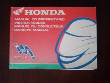 Honda SGX50 SKY 1997 bromfiets instructie boekje manual beschikbaar voor biedingen