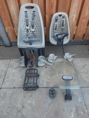 setje fietsstoeltjes Yepp met windscherm adapters sleutels beschikbaar voor biedingen