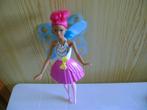 vlinder barbie met vaste kleertjes trek aan de vleugel en dr, Ophalen of Verzenden, Zo goed als nieuw, Barbie