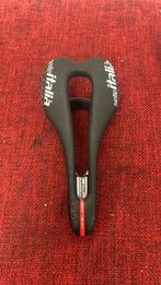 Selle italia zadels van carbon 145mm, Racefiets, Zo goed als nieuw, Van galenstraat 4, Cycling@steenbergen.cc