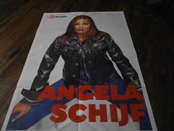 leuke xl poster jr 90 Angela Schijf ( paars jasje) beschikbaar voor biedingen