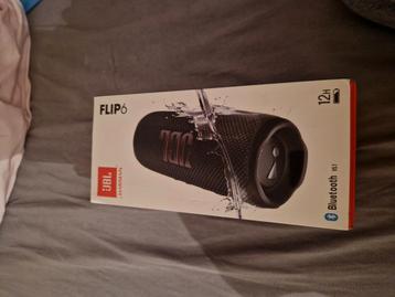 Nieuwe Jbl box nooit gebruikt!! beschikbaar voor biedingen