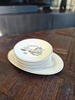 Vintage porseleinen bordjes met pagode-motief en goudrand, Huis en Inrichting, Keuken | Servies, Ophalen, Zo goed als nieuw, Bord(en)