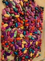 Mix Kralen, Vilt Cocoons en Viltballen, Ophalen of Verzenden, Nieuw, Kraal