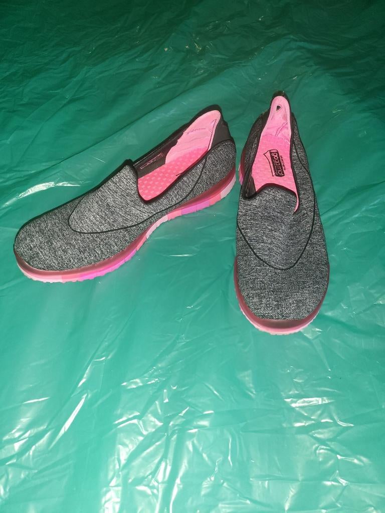 Mooie instappers, Skechers, Verzenden, Instappers, Zo goed als nieuw