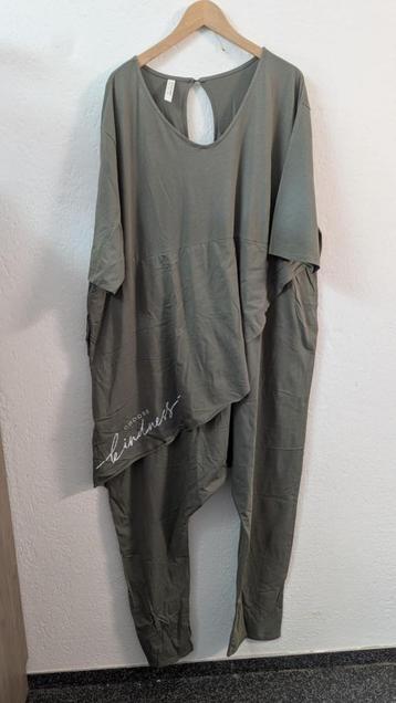 Gave jumpsuit  beschikbaar voor biedingen