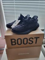Adidas Yeezy Boost 350 v2 Onyx 45 1/3 [new], Zwart, Nieuw, Ophalen of Verzenden, Sneakers of Gympen