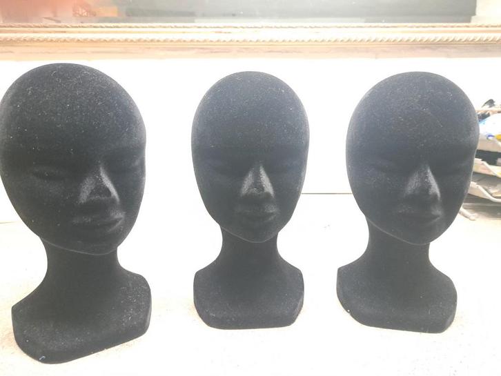 hoofd/hoofden/hoeden pruiken display, Hobby en Vrije tijd, Overige Hobby en Vrije tijd, Zo goed als nieuw, Ophalen of Verzenden