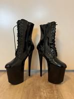 Zwarte shiny laarzen in Pleaser look – maat 40, Verzenden, Zwart, Lage of Enkellaarzen, Zo goed als nieuw